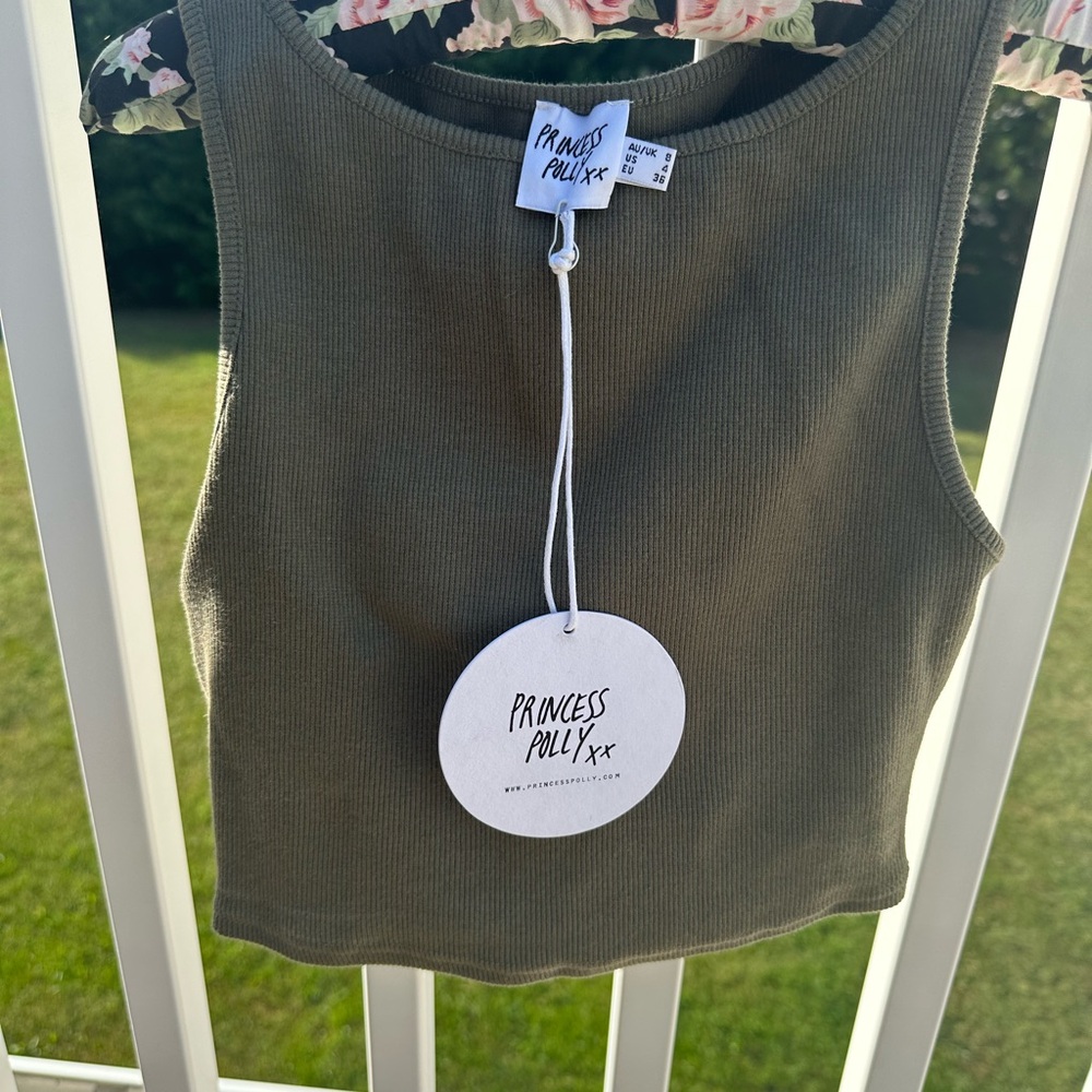 Princess Polly Cropped Tank - Picture 2 of 3